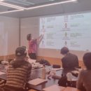 극장 PLOT 이미지