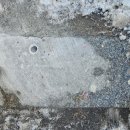 두산위브 아파트 진입로 양방향 | 차량 충격으로 넘어진 반사경 지주대만 교체하는 방법