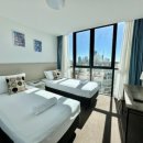 골드테마거리 전광판 | 호주 골드코스트여행 오션뷰 가성비 레지던스형 숙소 추천 랩소디 리조트 내돈내산 솔직 후기