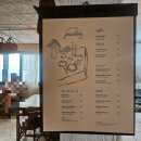 암사동 카페 추천 폴린｜유럽 시골 감성 인테리어...1층 목공방 / 가구가 예쁜 디저트 맛집 후기