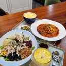 현화중앙길 | 안중 현화리 파스타 맛집! 200평 대형 공간에 샐러드까지 완벽한 홈앤카페플러스 착한파스타