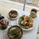 (주)통통마을신문 | 안양 동편마을 맛집 브런치 데이트 에그룸 삭슈카 에그베네딕트 아몬드크림모카 솔직후기