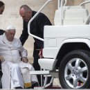 프란치스코 교황, 호흡 곤란으로 병원 입원 이미지