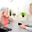 일등 보청기 이미지