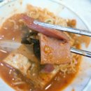 두꺼비부대찌개 이미지