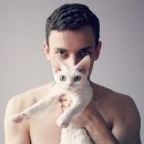 고양이를 사랑하는 남자 이미지