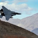 F-15 후방석에 탑승했던 항공사 이란 내 구출 작전 상황 이미지