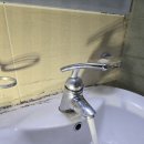 분평주공7단지경로당 | 🔧 청주 분평주공7단지 화장실 세면대 수전 교체 후기 노후 수도꼭지 누수, 열악한 현장에서도 깔끔하게...