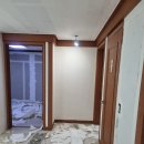 카오토쓰리부분정비 | 성남 수진동 빌라 쓰리룸 도배 후기｜실크벽지 제거 후 아트박스 소폭합지 시공