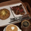 리 앤 브레드 | 강남역 브런치 강남역 베이커리 카페 &#39;마룬브레드 앤 와인&#39;
