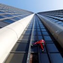 스파이더맨 주유소 이미지