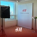 [H&amp;M 사내 행사] 사옥 로비가 스튜디오로! ✨ 현수막 백월 + 조명으로 완성한 포토부스 대여 후기