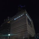 케이브몰 | 건대케이크 딸기가 가득 들어있는 블리스테이블 스타시티몰점