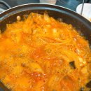 통돼지뽁음찌개