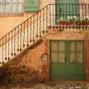 With Peopl 이미지