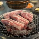 돼지삼춘생구이