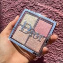 디올샵 | 내돈내산 청담샵 추천템으로 유명한 디올 하이라이터 후기 : 글린트랑 비교 발색