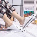 하얀운동화 이미지