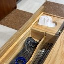 강남1길(남) | 강남역 혼밥 순대국 맛집 엄순녀뼈구이순대국 강남역점 힙한 외국 분위기