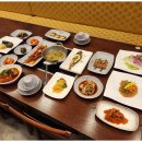 푸짐한한정식밥상 이미지