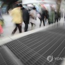 지하철 환풍구 옆 이미지