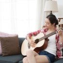 마음 울림 통기타 이미지