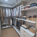 진이네옷방 | 부산 안락동 주택 드레스룸 공간 활용 극대화한 ㄱ자형 시스템 행거 시공