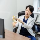 광주에스마취통증의학과의원 | 주월동정형외과 뻐근한 뒷목, 단순 피로일까 아니면 디스크의 경고일까