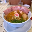 미소가 입구 근처 이미지