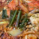 꽃게품은닭 이미지