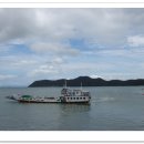 은빛 비치는 돌 이미지