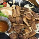 식당3선 앞 횡단보도 | 식당 3선 당리역 돼지갈비 맛집 가족 외식 장소로 이만한 곳이 없어요