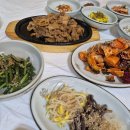 우렁각시쌈밥 이미지