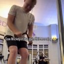 반인륜적인 호흡법을 실시하는 미키마우스 이미지