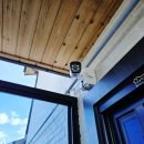 가족_앞_CCTV | 시골 단독주택 CCTV 설치 현관 앞 CCTV 집 주변 CCTV 실외용 보안 카메라 시공 후기