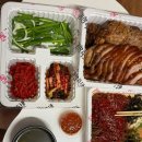 챙이족발 | 책 읽기는 수시로 좁아지려는 저의 세계를 부단히 넓히고, 얕아지는 제 마음의 벽을 숱하게 찔렀습니다.