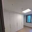 금오 1길 | 의정부 힐스테이트 금오 더 퍼스트 입구 후기: 거실 소파부터 안방 침대까지 풀세트 설치! 안방,작은방편