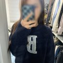 내돈내산 더바넷 부클 알파벳 니트 후기 [Boucle Alphabet Knit Sweater]