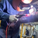 특수용접사 이미지