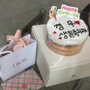 영앤리치언니카페 | 사는 게 유료 해요🤨