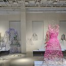 2018 전시 테크니션 교육 프로그램 | 기증특별전 《Dancing, Dreaming, Enlightening》 전시 후기 - 공예와 패션의 경계를 넘는 미학 조명