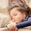[꼭 잠을 같이 자고 싶어하는 초등학생]외상후 스트레스,불면증,악몽,사회성,한국아동청소년심리상담센터 이미지