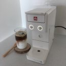 커피화이트컵 이미지