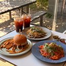 뷰아르 - 서초구 | 남양주 브런치 카페 엠아르 북한강 뷰 수제버거 맛집 후기