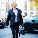 나팔바지 이미지