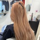윤기선미용실 | 강남역 미용실 | 탈색모·붙임머리도 매끈하게✨ 단계 집중 모발 케어 + 팬사인회 아이롱 드라이 스타일링