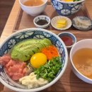 요리하는 남성을 위한 건강한 한끼 이미지