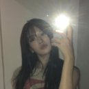 다이브엔터 | 역대급 분위기 여신 등극! 안유진이 몽환적인 눈빛과 슬림 핏으로 완성한 고혹적인 블랙 밸런스