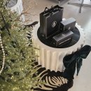 개이쁨 | 강남역 대형카페 아란로빈 내돈내산후기+트리 이쁨