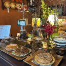 뚱딴지마을 | 강원도 동해 묵호카페 현상소 유럽풍 분위기 감성카페 오픈런방문 단호박파이추천